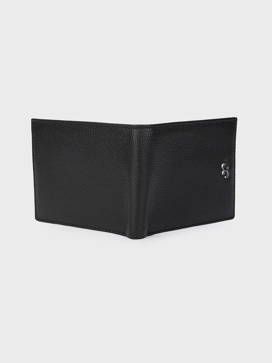 Black Minimalist Bifold Wallet