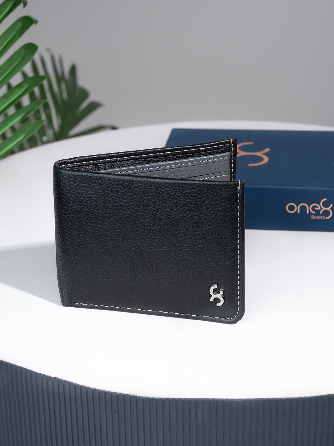 Black Minimalist Leather Wallet