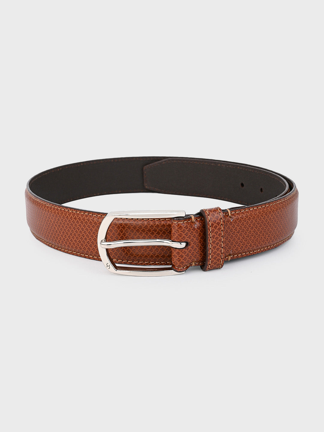 Sleek Silver Buckle Leather Belt in Tan