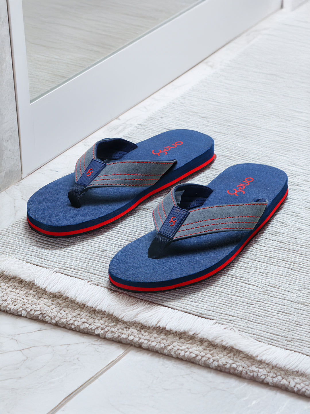 Men's Anti-Skid Rubber Sole Comfort Footbed Water-Resistant Light Weight Flip-Flops