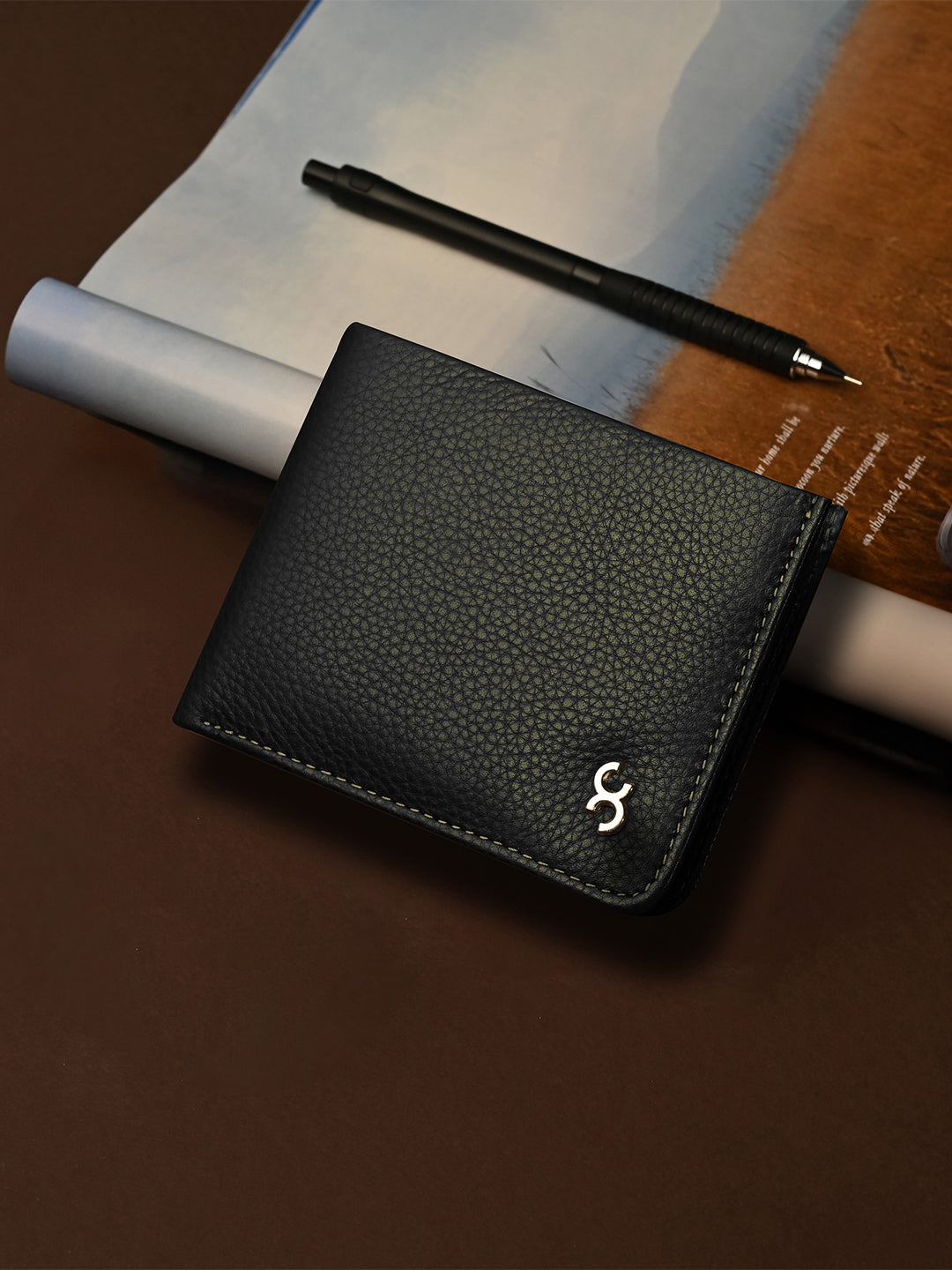 Black Minimalist Leather Wallet